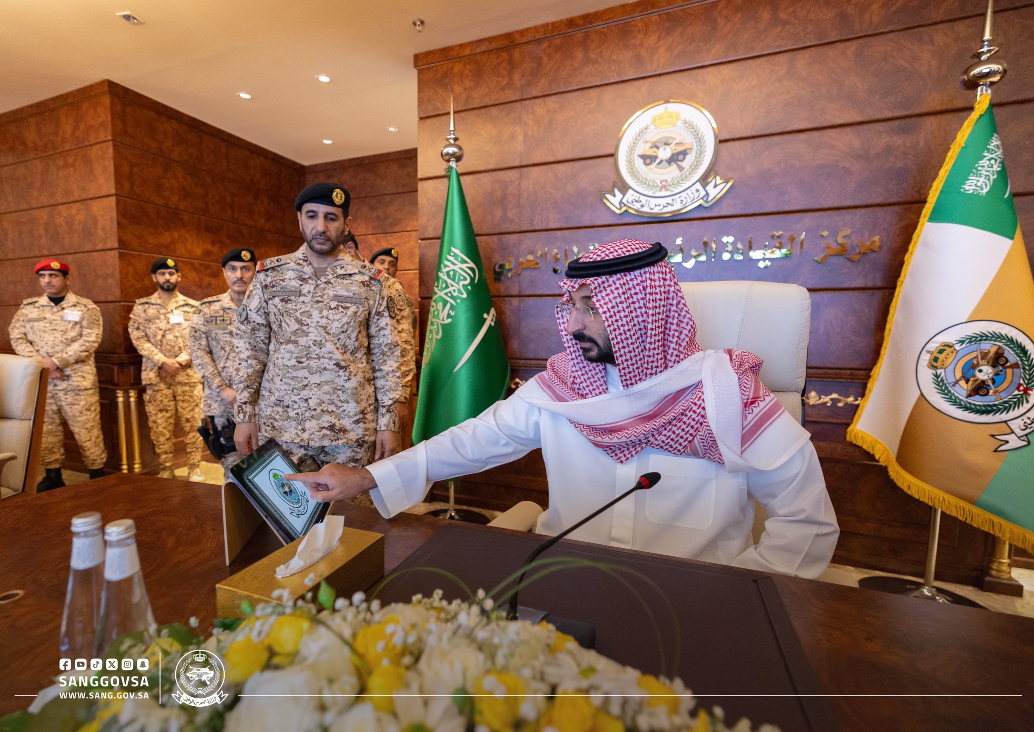 سمو الأمير عبدالله بن بندر يدشّن عدد من مشاريع وزارة الحرس الوطني بالقطاع الغربي 